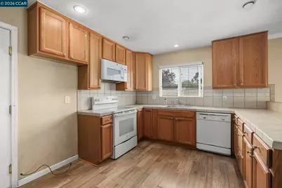 1515 Thornwood Dr, Concord, CA 94521 - Photo 12