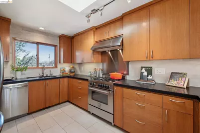 1260 63rd St., Emeryville, CA 94608 - Photo 18