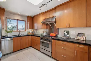 1260 63rd St, Emeryville, CA 94608 - Photo 18