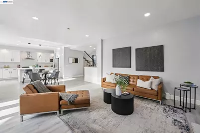 8244 Brittany Dr, Dublin, CA 94568 - Photo 18