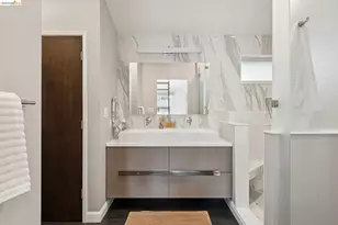 7919 Phaeton Dr, Oakland, CA 94605 - Photo 48