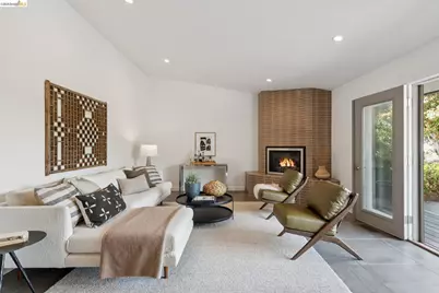 7919 Phaeton Dr, Oakland, CA 94605 - Photo 22