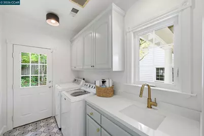 3 Honey Hill Ct, Orinda, CA 94563 - Photo 28