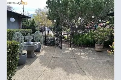 5849 Mitchell Canyon Ct, Clayton, CA 94517 - Photo 4