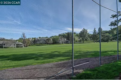 3210 Rossmoor Pkwy #4, Walnut Creek, CA 94595 - Photo 16