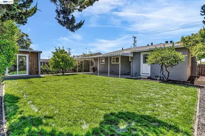 4708 Portola Dr, Fremont, CA 94536 - Photo 26