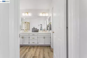 7900 Pineville Cir, Castro Valley, CA 94552 - Photo 46