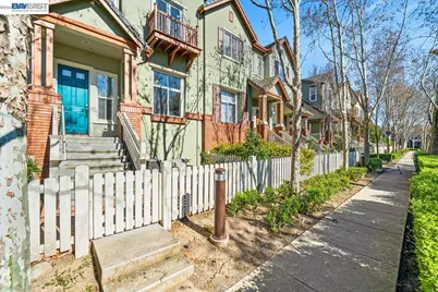 49030 Meadowfaire Cmn, Fremont, CA 94539 - Photo 2