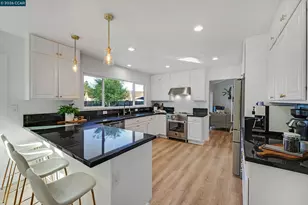 207 Normandy Ln, Walnut Creek, CA 94598 - Photo 10