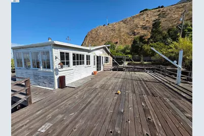 40 Sandy Beach Rd, Vallejo, CA 94590 - Photo 2