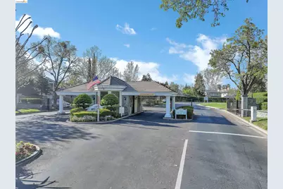 2037 Newton Dr, Brentwood, CA 94513 - Photo 30