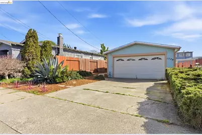1530 Stuart St, Berkeley, CA 94703 - Photo 1