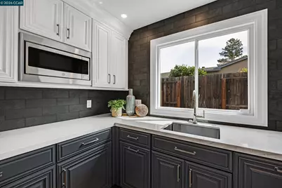 5174 Jomar Dr, Concord, CA 94521 - Photo 16