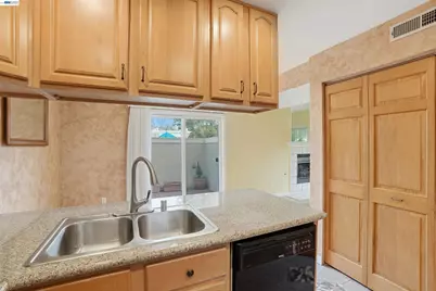 685 Palomino Dr #D, Pleasanton, CA 94566 - Photo 18