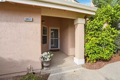 685 Palomino Dr #D, Pleasanton, CA 94566 - Photo 2