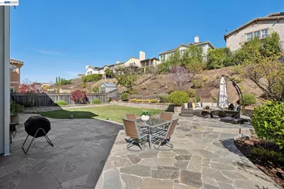 130 Arundel Dr, Hayward, CA 94542 - Photo 46