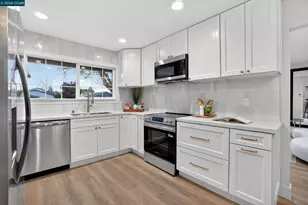 1590 Laverne Way, Concord, CA 94521 - Photo 12