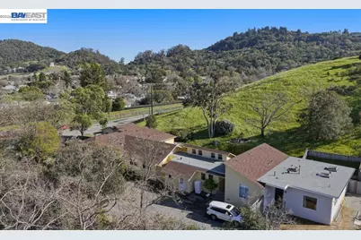 179 Los Ranchitos Rd, San Rafael, CA 94903 - Photo 34