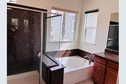 703 Claret Ln, Mountain House, CA 95391 - Photo 36