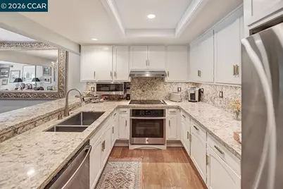 2001 Oakmont Way #6, Walnut Creek, CA 94595 - Photo 4