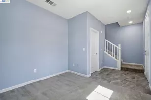 102 Fanuncio Ln, Hayward, CA 94544 - Photo 6