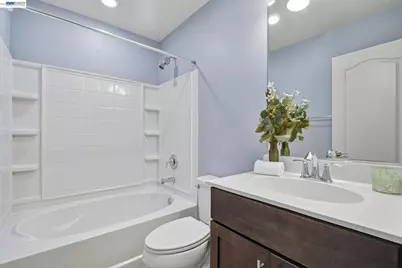 102 Fanuncio Ln, Hayward, CA 94544 - Photo 34