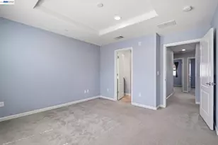 102 Fanuncio Ln, Hayward, CA 94544 - Photo 24