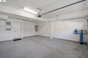 102 Fanuncio Ln, Hayward, CA 94544 - Photo 36