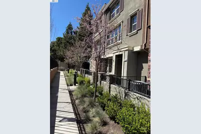 102 Fanuncio Ln, Hayward, CA 94544 - Photo 38