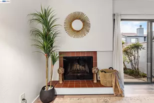 17999 Firestone Rd, Hayward, CA 94541 - Photo 10