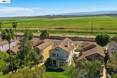 2595 Cherry Hills Dr, Discovery Bay, CA 94505 - Photo 42