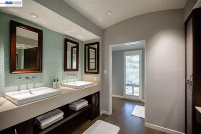 6540 Saroni Dr, Oakland, CA 94611 - Photo 52