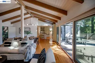 6540 Saroni Dr, Oakland, CA 94611 - Photo 32