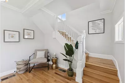 812 37th St, Oakland, CA 94608 - Photo 24