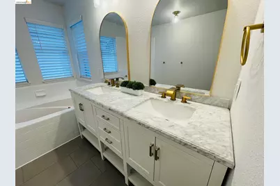 2117 Mark Twain Dr, Antioch, CA 94531 - Photo 22