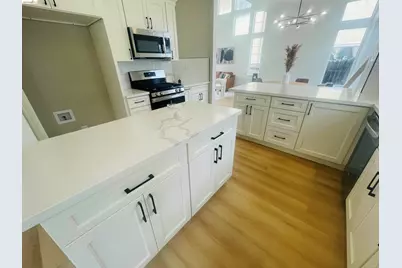 2117 Mark Twain Dr, Antioch, CA 94531 - Photo 14