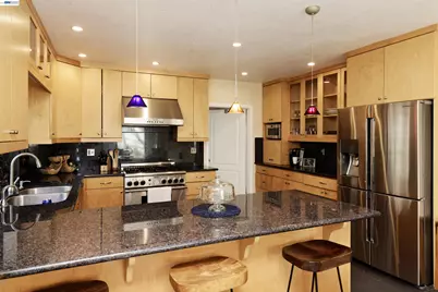 4903 Stoneridge Ct, Oakland, CA 94605 - Photo 16