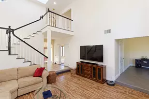 4903 Stoneridge Ct, Oakland, CA 94605 - Photo 10