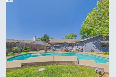 6328 Merton Way, Sacramento, CA 95842 - Photo 40