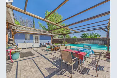 6328 Merton Way, Sacramento, CA 95842 - Photo 34