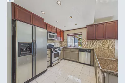 6328 Merton Way, Sacramento, CA 95842 - Photo 14