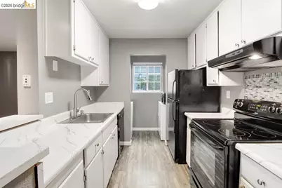 321 Lighthouse Drive, Vallejo, CA 94590 - Photo 8