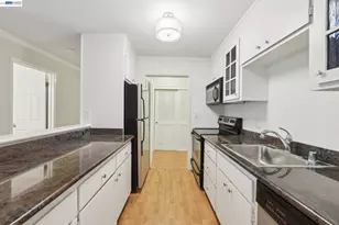 385 Jayne Ave, Oakland, CA 94610 - Photo 16