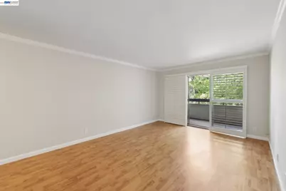 385 Jayne Avenue #205, Oakland, CA 94610 - Photo 4