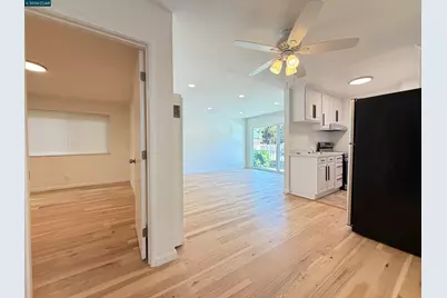 10 Moss Ave #15, Oakland, CA 94610 - Photo 28