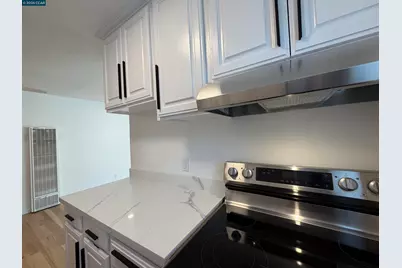 10 Moss Ave #15, Oakland, CA 94610 - Photo 12