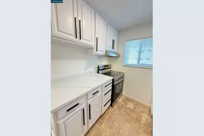 10 Moss Ave #15, Oakland, CA 94610 - Photo 14