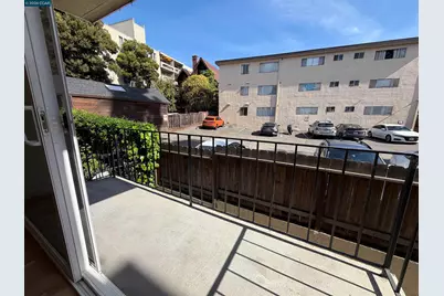 10 Moss Ave #15, Oakland, CA 94610 - Photo 32