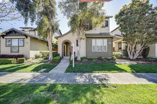 156 Moraga St, Mountain House, CA 95391 - Photo 2