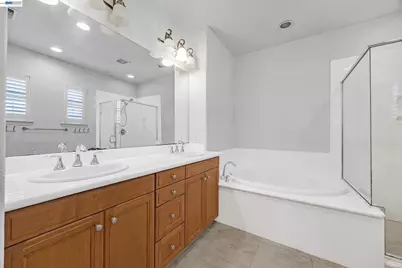 156 Moraga St, Mountain House, CA 95391 - Photo 8